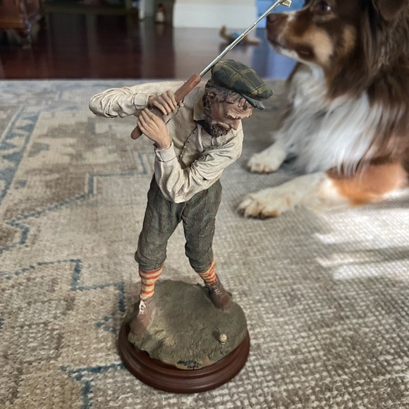Handsome Golfer Statue From St.Andrews Man Cave Decor Great Gift - Picture 6 of 10